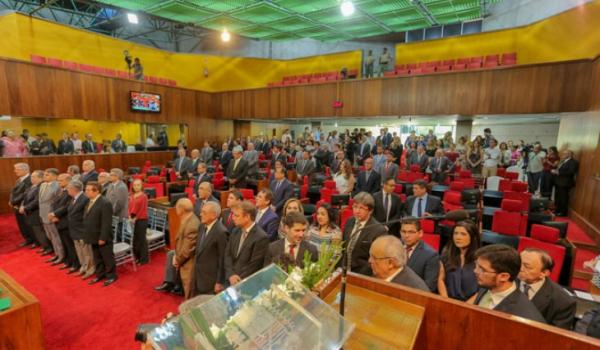 Em sessão solene, Assembleia comemora 30 anos da Constituição Estadual.(Imagem:Roberta Aline/Cidadeverde.com)