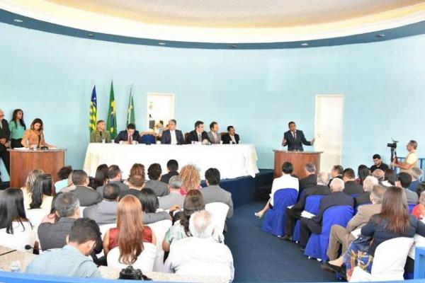 Câmara realiza sessão solene em homenagem ao 121º aniversário de Floriano.(Imagem:SECOM)