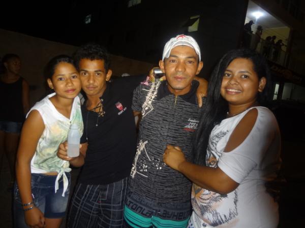 Show com Hanna e trio elétrico Gladiador em Floriano.(Imagem:FlorianoNews)