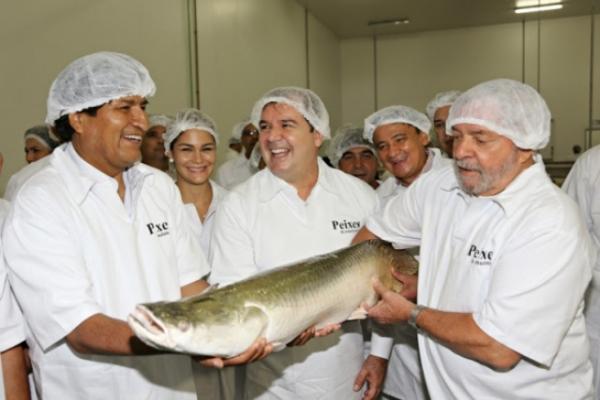 Evo Morales, Tião Viana, Wellington e Lula em encontro com piscicultores no Acre.(Imagem:Ricardo Stuckert/Instituto Lula)