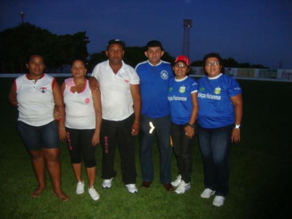 Equipes técnicas das seleções femininas de Floriano e Star Pink(Imagem:redação)