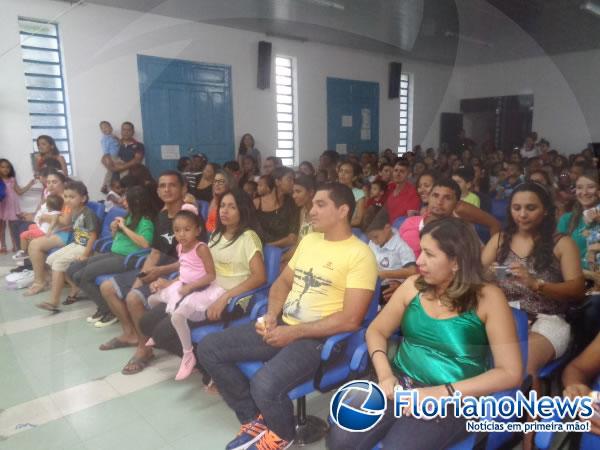 Alunos da Educação Infantil do SESC apresentaram peça teatral para os pais.(Imagem:FlorianoNews)