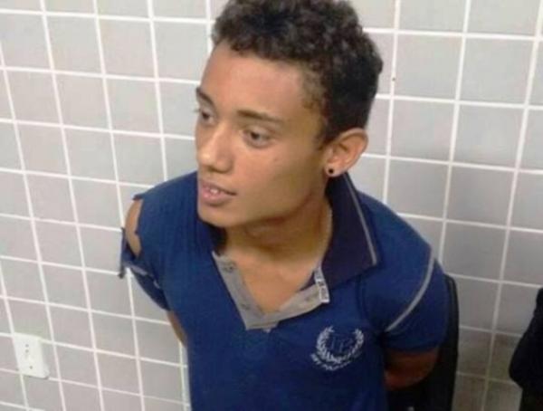 Filha de policial luta com assaltante após roubo e ajuda a prender dupla.(Imagem:180graus)