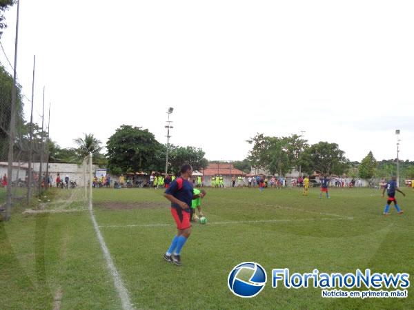 EPP é homenageada na 10ª edição do Campeonato Os Quarentões.(Imagem:FlorianoNews)