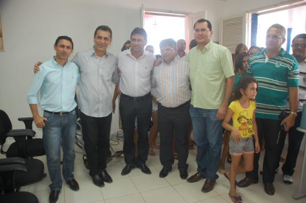 Prefeito Gilberto Júnior inaugura mais um Posto de Saúde.(Imagem:Waldemir Miranda)