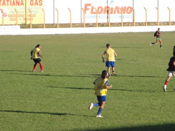 Futebol feminino(Imagem:Floriano News)