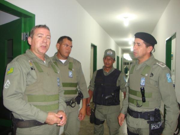 Policiais militares do 3º BPM. (Imagem:Costa Filho/jc24horas)