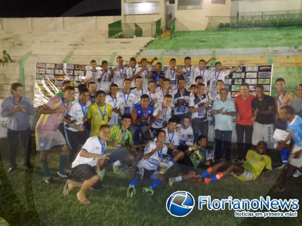 Parnahyba é campeão da I Copa Floriano Sub 20.(Imagem: Parnahyba é campeão da I Copa Floriano Sub 20.)