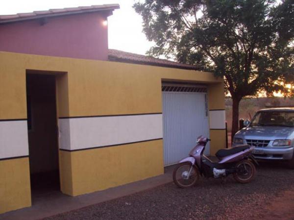 Quatro pessoas da mesma família são mantidas reféns em casa.(Imagem:Grande Picos)