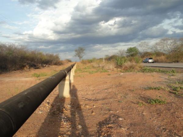 Tubulação da adutora no sul do Piauí.(Imagem:Semar)