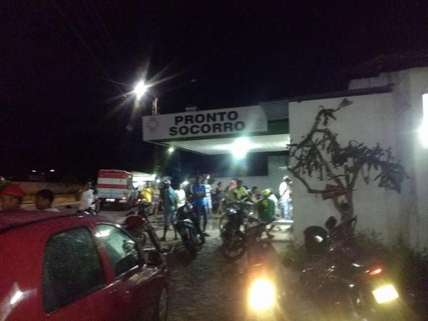 Vítima foi socorrida ao Hospital de Piripiri.(Imagem:Silvil Vieira/Clique Piripiri)