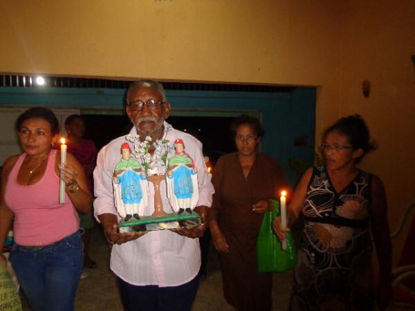 Dia de São Cosme e Damião é festejado com distribuição de bombons em Floriano.(Imagem:FlorianoNews)