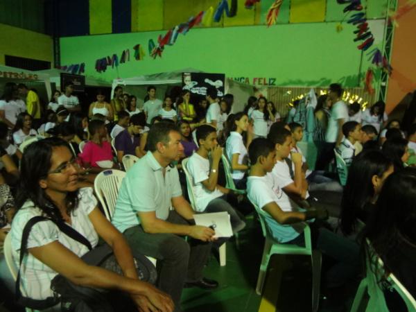 Alunos da Escola Pequeno Príncipe realizaram Feira de Profissões.(Imagem:FlorianoNews)