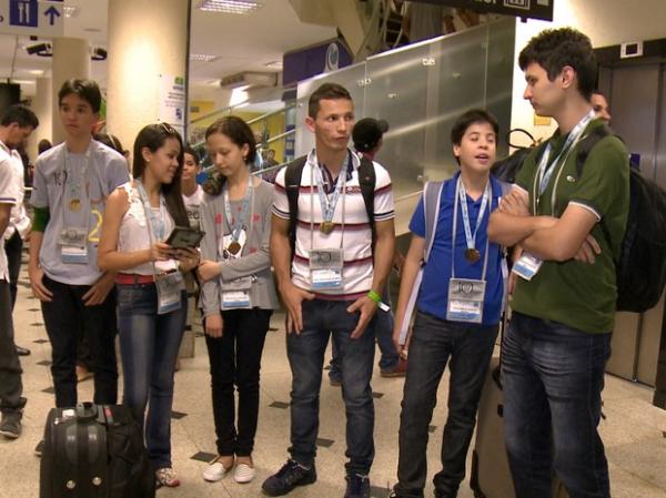 Nove alunos do Piauí receberam medalha de ouro na OBMEP.(Imagem: Reprodução/TV Clube)