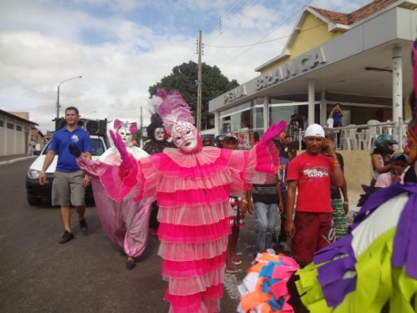 Arrastinho faz alegria da criançada. (Imagem:FlorianoNews)