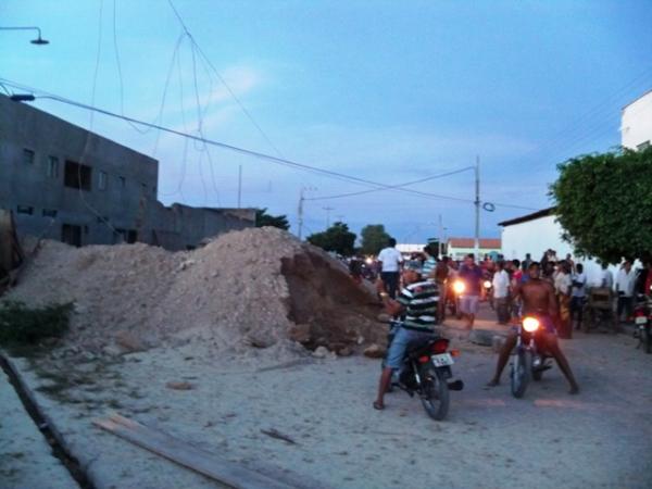 Explosão em obra de posto de combustível causa medo e provoca estragos em Jaicós(Imagem:Divulgação)