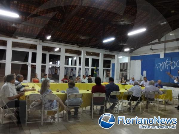 Prefeito de Floriano fala sobre projetos da cidade em reunião do Rotary Club.(Imagem:FlorianoNews)