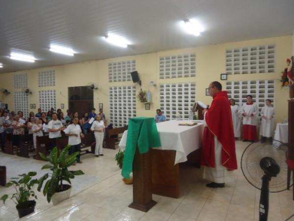 Fieis participam de festejos em honra a São Sebastião em Floriano.(Imagem:FlorianoNews)