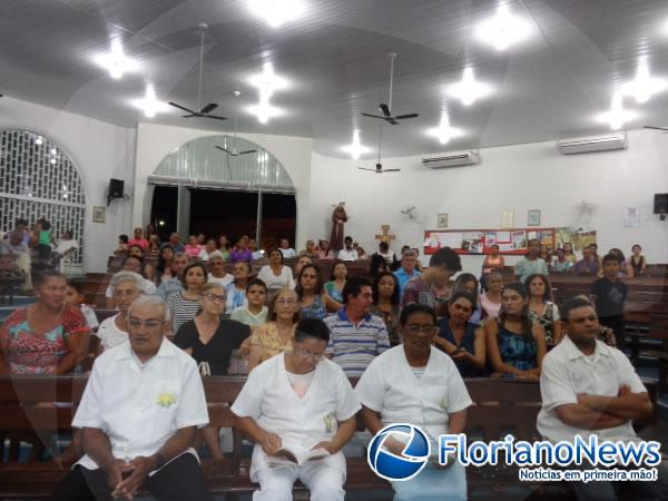 14º Cerco de Jericó é iniciado na Paróquia Nossa Senhora das Graças.(Imagem:FlorianoNews)