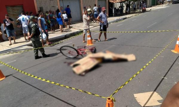 Ciclista morre ao ser atingido por porta de carro em Teresina.(Imagem:Reprodução/Whatsapp)