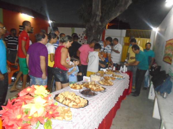 Escola Mega de Floriano oferece coquetel em homenagem ao Dia dos Pais.(Imagem:FlorianoNews)