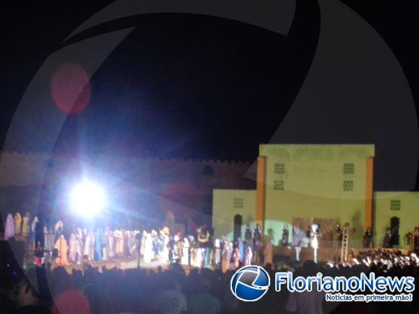 Encenação da Paixão de Cristo atrai milhares de fiéis em Floriano.(Imagem:FlorianoNews)