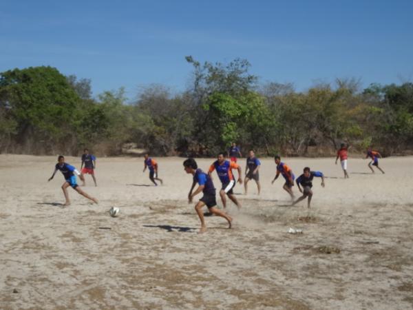 Manhã esportiva realizada no bairro Meladão.(Imagem:FlorianoNews)