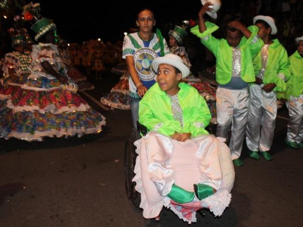 Paulo Victor Rodrigues, de 10 disse que gosta muito de carnaval.(Imagem:Ellyo Teixeira/G1)