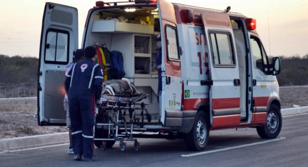 Homem é encontrado desacordado após sofrer acidente de motocicleta.(Imagem:180graus)