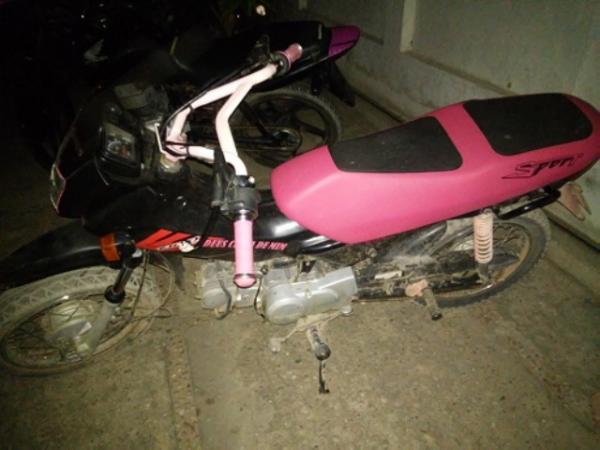 Moto recuperada pela PM. (Imagem:Jc24horas)