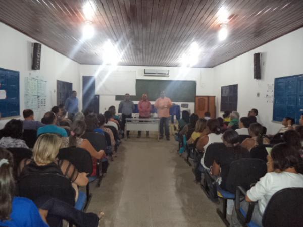 Reunião discute sobre Seminário de Formação que acontecerá em Floriano.(Imagem:FlorianoNews)