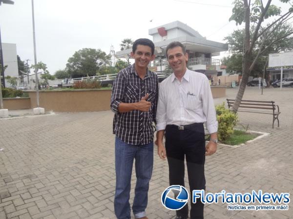 Prefeito Waldênio Souza e Prefeito Gilberto Júnior.(Imagem:FlorianoNews)