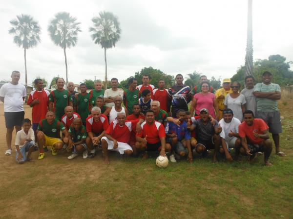 Ex-jogador do Corisabbá é homenageado pelos 64 anos de vida.(Imagem:FlorianoNews)