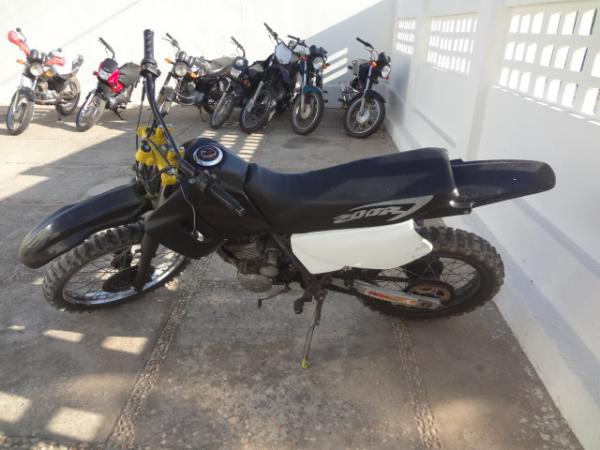 Polícia Militar apreende moto em situação irregular em Floriano.(Imagem:FlorianoNews)