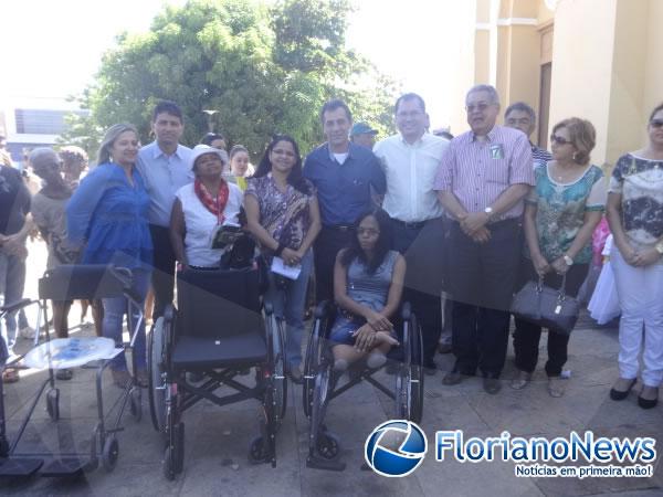 Ação Social e de Cidadania são realizadas na Praça Dr. Sebastião Martins.(Imagem:FlorianoNews)