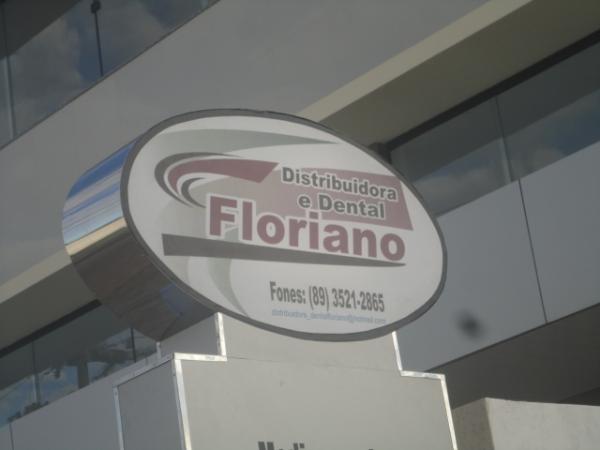 Distribuidora e Dental Floriano(Imagem:FloriaonNews)