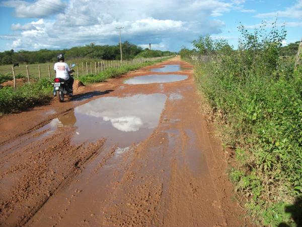 Vereador de Jatobá do PI denuncia que alunos correm risco em péssimas estradas(Imagem:Divulgação)