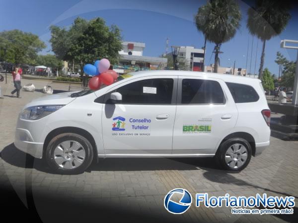 Ação Social e de Cidadania são realizadas na Praça Dr. Sebastião Martins.(Imagem:FlorianoNews)