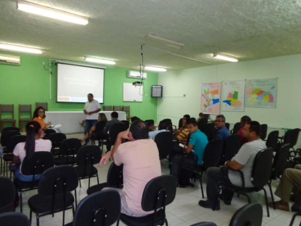 Reunião articulou Campanha de Vacinação Anti-rábica em Floriano.(Imagem:FlorianoNews)