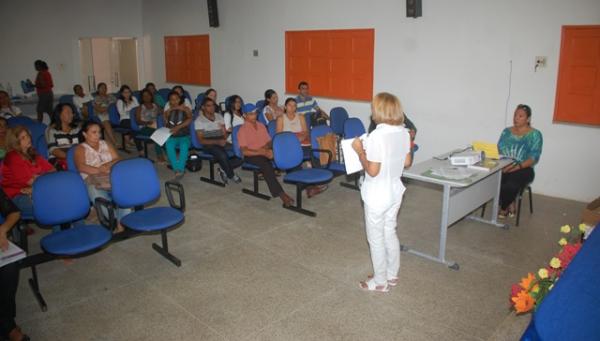 Secretaria de Educação promove encontro de formação para professores do Brasil Alfabetizado.(Imagem:Waldemir Miranda)