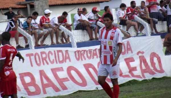 Gordo, meia do Caiçara, reforça espírito de confiança do Caiçara.(Imagem:Gil Galvão Cm)