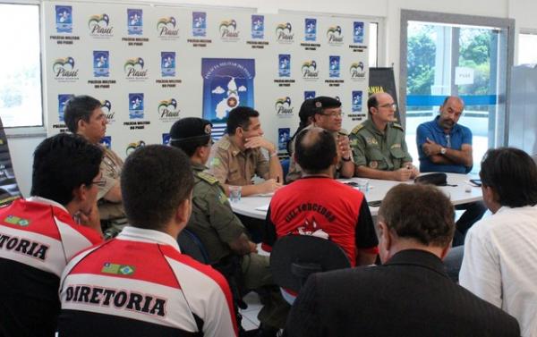 Reunião com comando da PM-PI definiu medidas para evitar confusões em estádios.(Imagem:Josiel Martins)