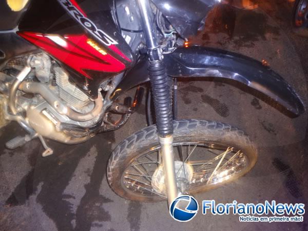 Acidente entre carro e moto deixa duas pessoas feridas em Floriano.(Imagem:FlorianoNews)