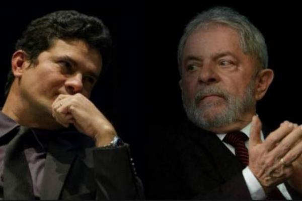 Juiz Moro e o ex-presidente Lula: sentença do caso tríplex saiu dez meses após acusação formal.(Imagem:Reprodução)