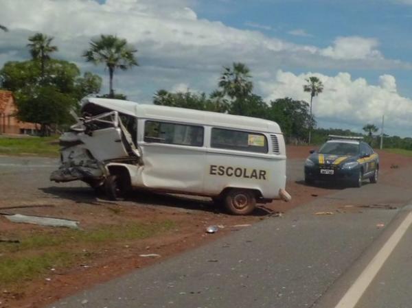 Colisão deixa sete pessoas feridas na BR-222 em Brasileira.(Imagem:Divulgação/PRF)