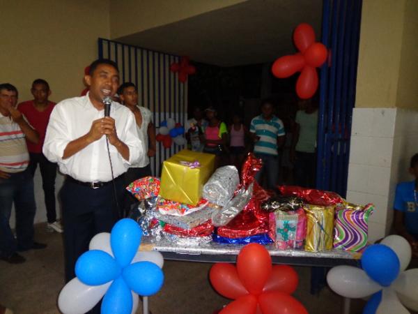 Associação de Moradores do Bairro Catumbi realizou festa para as mães(Imagem:FlorianoNews)