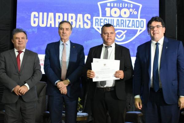 Com a entrega dos títulos, 100% das moradias do município de Guaribas estão regularizadas.(Imagem:Divulgação)