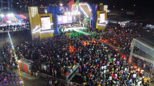 As atrações foram o Festival Estadual de Quadrilhas Juninas e a programação musical na arena de shows.(Imagem:Divulgação)