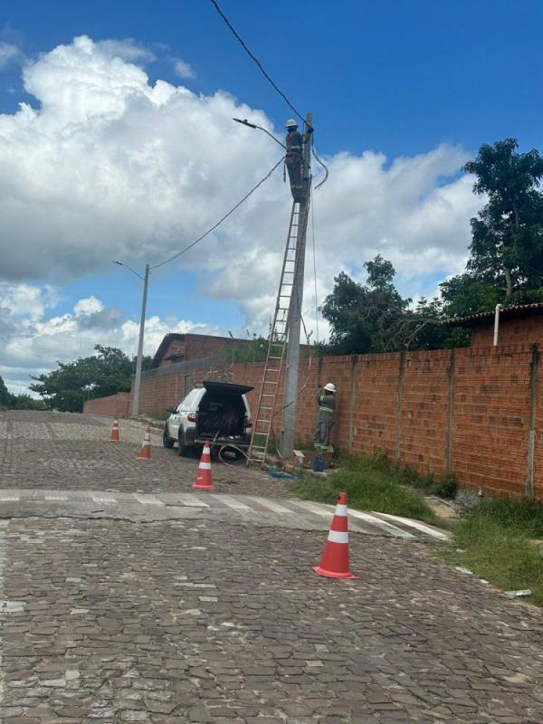 Infraestrutura: Prefeitura de Floriano amplia parque de iluminação pública.(Imagem:Secom)