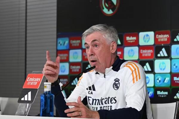 Carlo Ancelotti em entrevista coletiva nesta terça-feira.(Imagem:Efe)